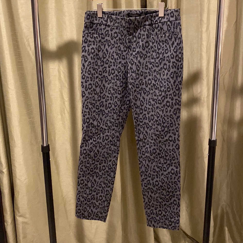 Banana Republic Sloan pants. Leopard print. Size 6L